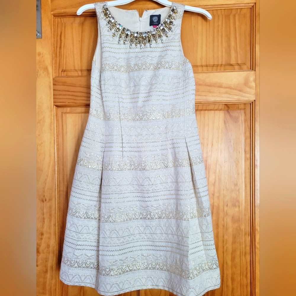 Vince Camuto dress size 2
